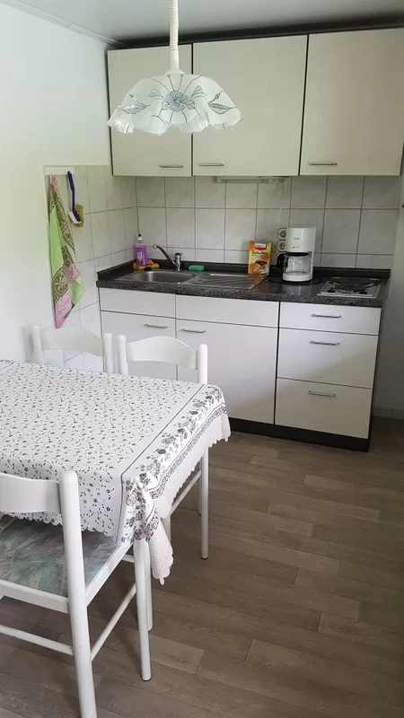 Küche untere Ferienwohnung
